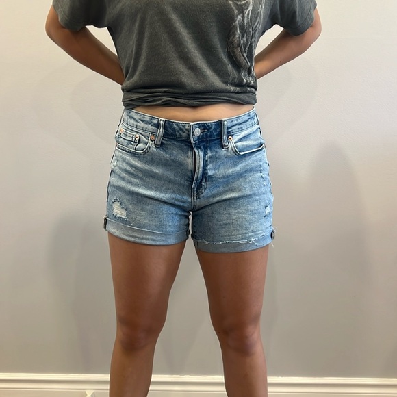 Gap shorts - Picture 2 of 4